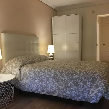 아파트 Casa Marques De Santillana *